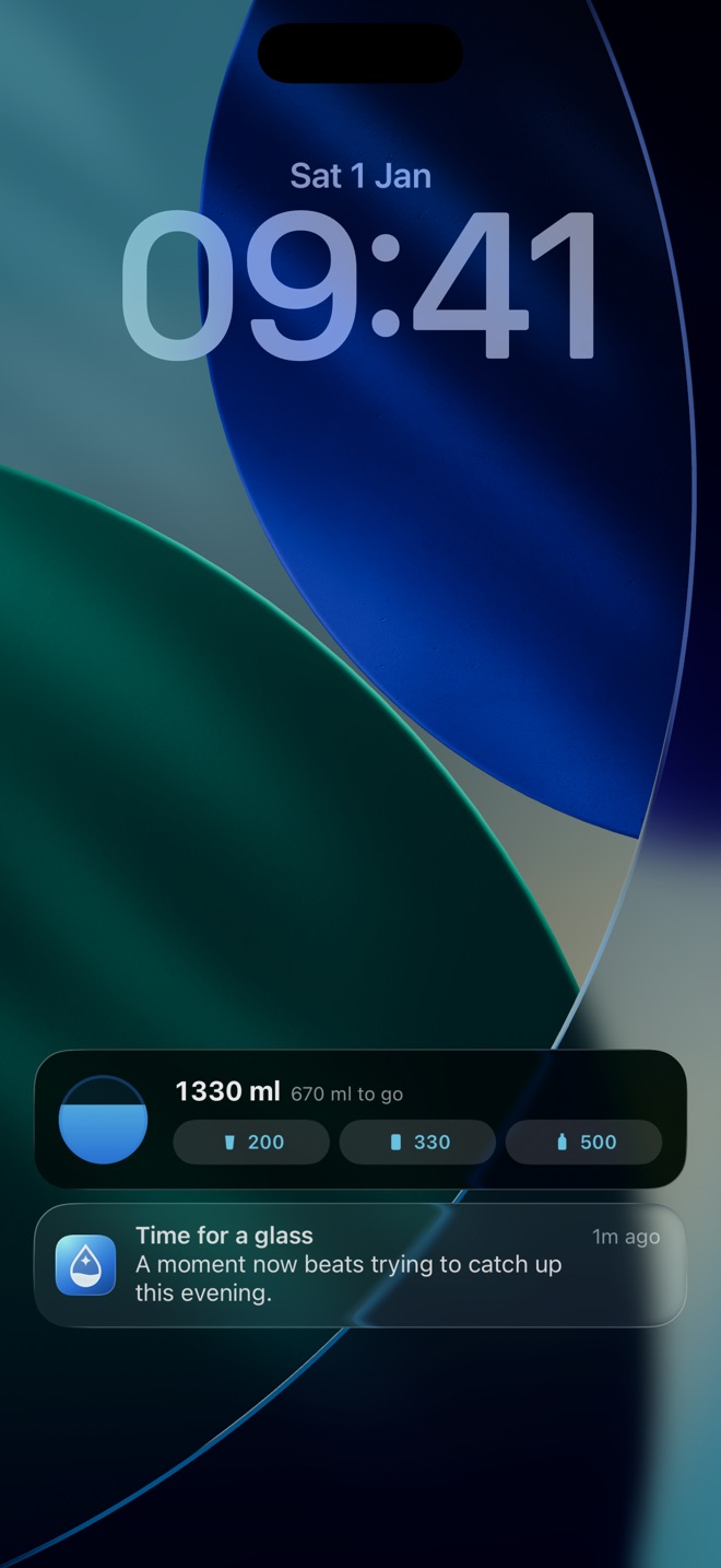 The Lock Screen showing today's water with three buttons, and a reminder below it.